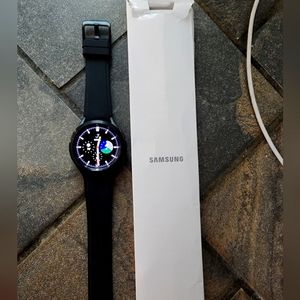 Samsung Galaxy classic Watch 4